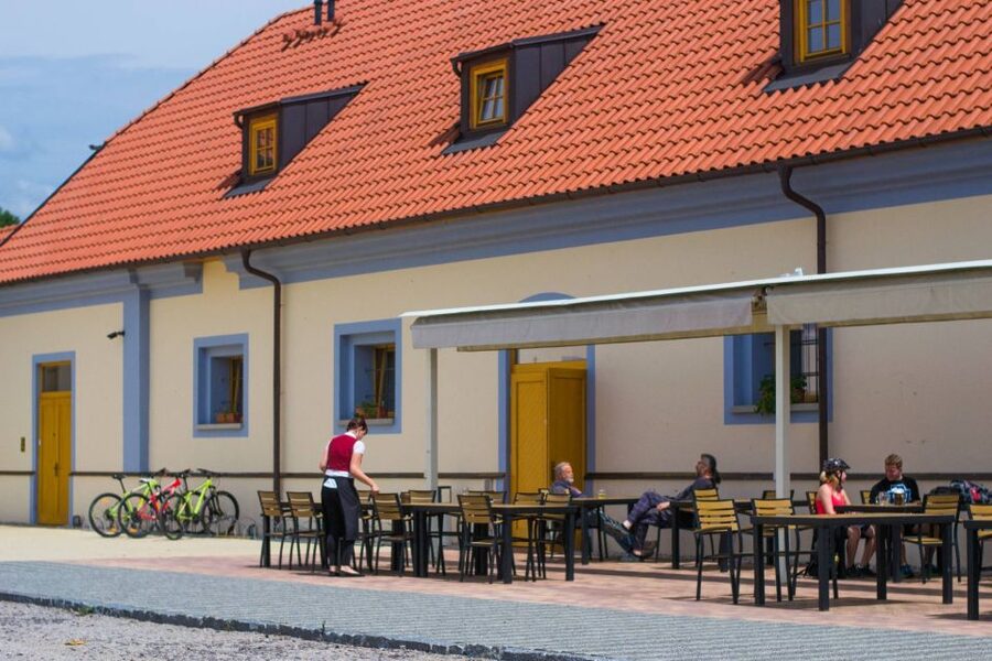 E-Bike Day Trip: Visit a Roman Castle and Taste Craft Beer - Following the Vltava and Berounka rivers
