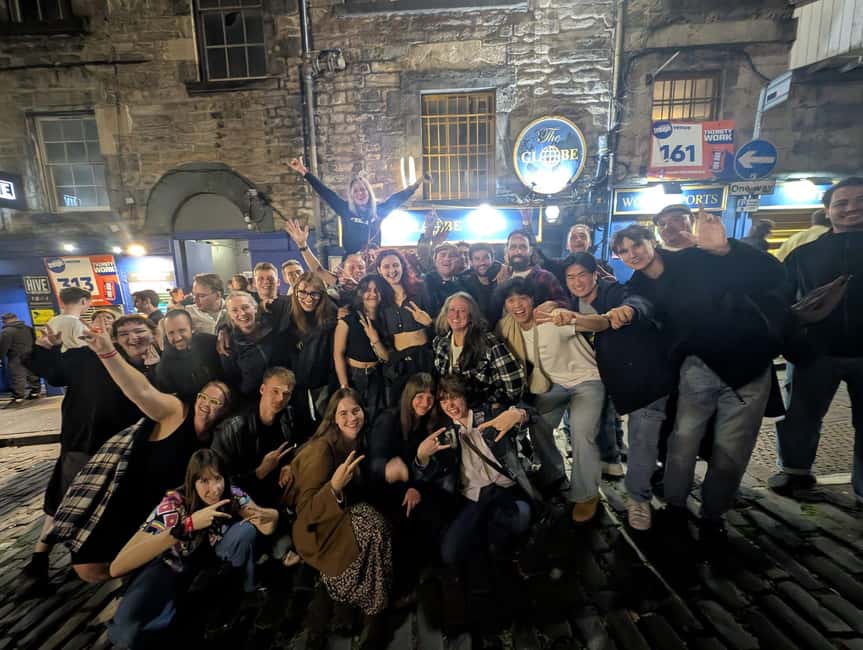 Edinburgh: Ultimate Pub Crawl Party with 7 Bars & 1 Club - Finishing at the club