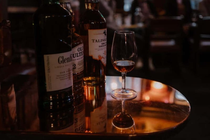 Edinburgh: Whisky Tasting and Storytelling in a Historic Pub - Practical tips before you go