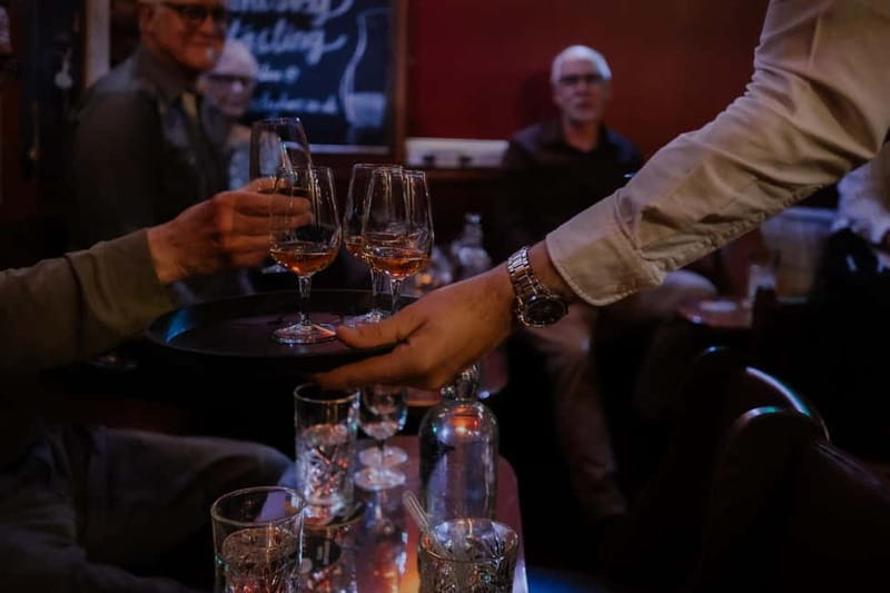 Edinburgh: Whisky Tasting and Storytelling in a Historic Pub - Why the historic pub matters