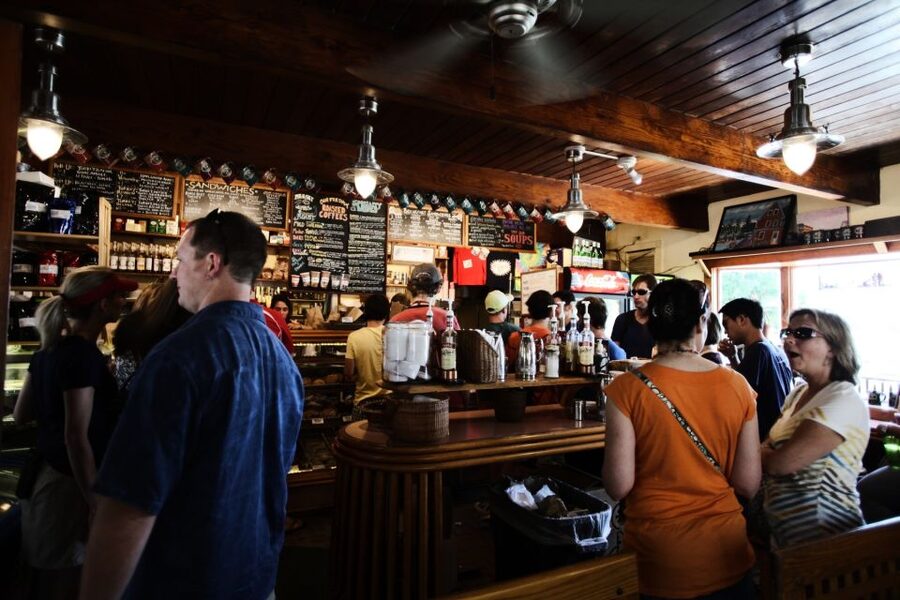 EVERYDAY Krakow Beer Tasting Tour - The guide and the small group shape the evening