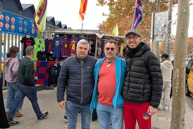 FC Barcelona History Immersive Walking Tour - Beer Included - The pine tree where Barça fans met