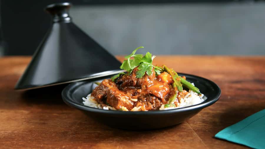 Fez Nights: Tasting Moroccan Wine, Beer & Traditional Dinner - Moroccan wine with an expert guide