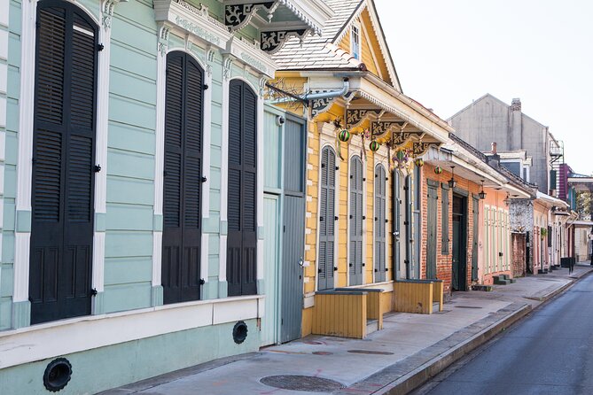 French Quarter Boozy Lunch Crawl with Seafood Boil - The final seafood boil and the messy fun