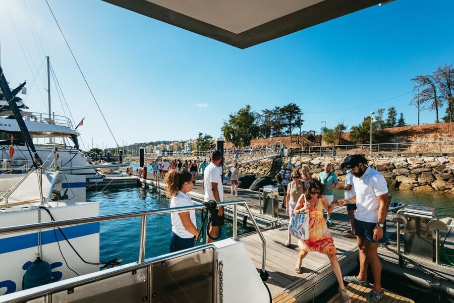 From Albufeira: Sunset Cruise and Beach BBQ with Open Bar - Comfort, toilets, and what to pack