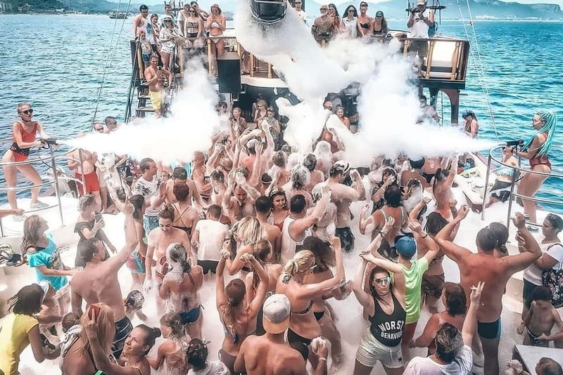 From Antalya/Kemer: All-Inclusive Party Boat with Lunch - Key points to know before you book
