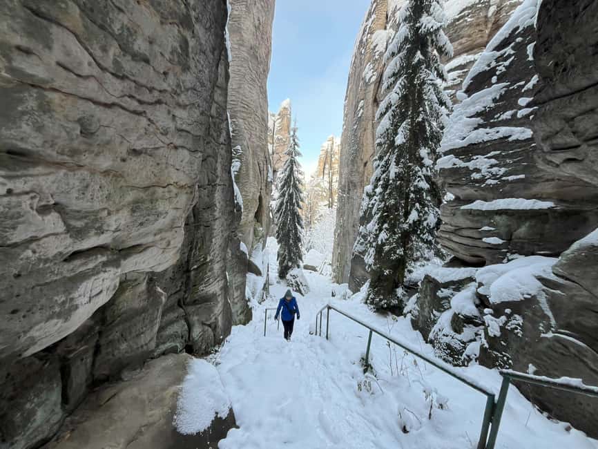 From Prague: Hike, Castle and Brewery in Bohemian Paradise - The guides make the difference