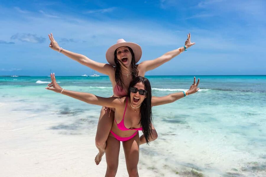 From Punta Cana: Catamaran Tour to Saona Island with Open Bar and Buffet - Three hours on Saona Island