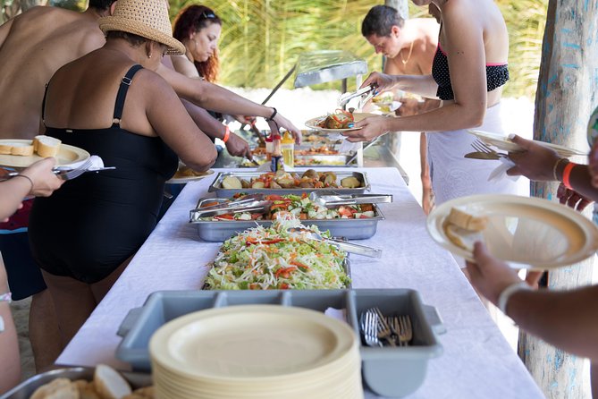 From Punta Cana: Saona Island & Altos de Chavon Day Trip with Lunch and Open Bar - The early pickup and the road to Altos de Chavon