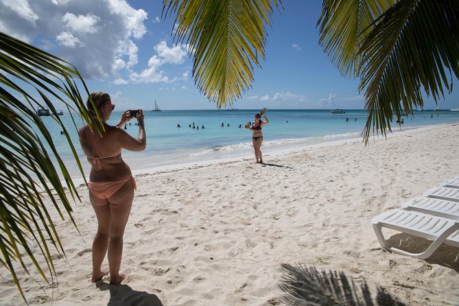 From Punta Cana: Saona Island & Altos de Chavon Day Trip with Lunch and Open Bar - Altos de Chavon: a quick visit with a big view