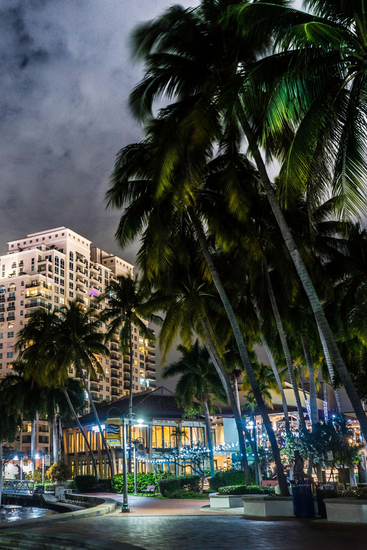 Ft. Lauderdale: Boos and Booze Haunted Pub Crawl - Old Coyote Ugly and Fort Lauderdale’s mob stories