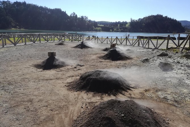 Full Day Jeep Tour Furnas with lunch (Cozido) and drinks included - Gorreana tea plantation and a slower final stop