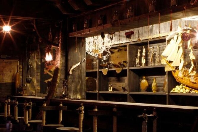Galveston: Haunted Pub Crawl Walking Tour - Starting at Shearn-Moody Plaza on The Strand