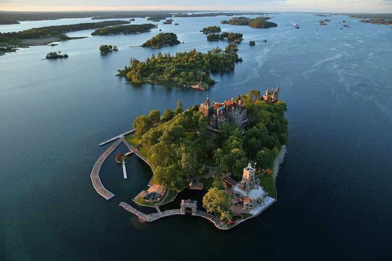 Gananoque: Helicopter Tour with Craft Brewery Stop and Lunch - Pizza and the craft beer flight