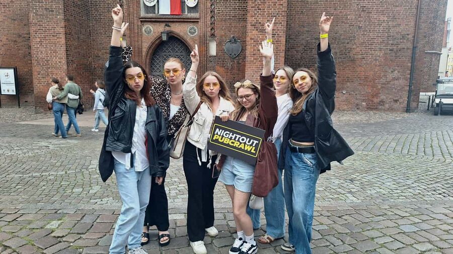 Gdansk 2026: Pub Crawl with Local Guide and Welcome Shots - The final stop and club entry