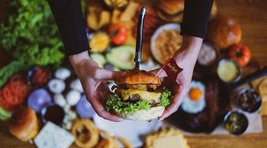 Gdansk: Legendary Burger and Zywiec Beer at Hard Rock Cafe - Żywiec beer, soft drinks, and the real value of the package
