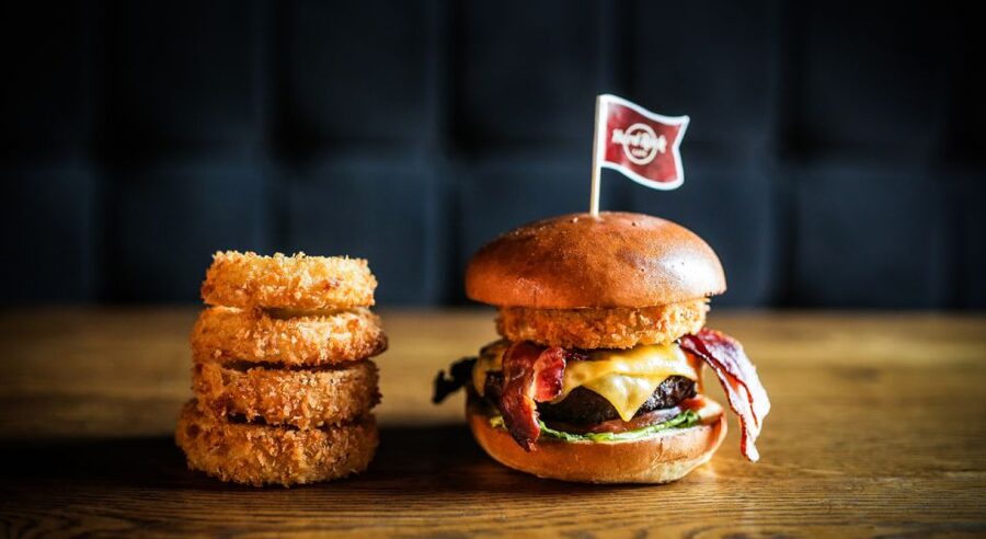 Gdansk: Legendary Burger and Zywiec Beer at Hard Rock Cafe - Choosing the Legendary Burger or vegetarian version
