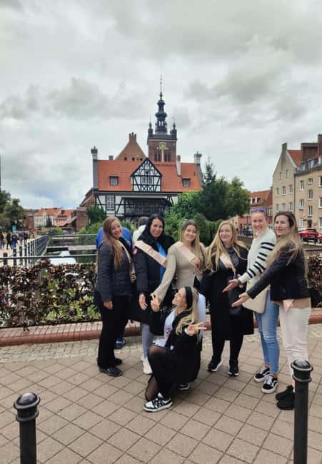 Gdansk: NO LIMIT BEER City Tour by Golf Cart Private/Shared - Why a golf cart works well in Gdansk