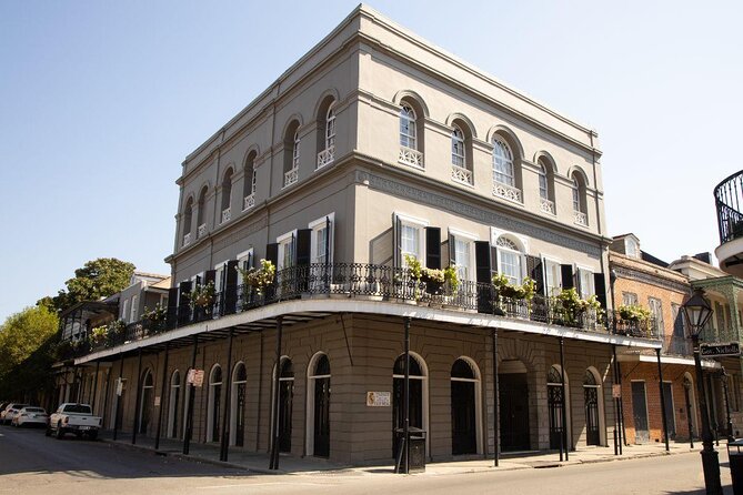 Ghost Tour and Haunted Pub Crawl Party with Free Shot - Key Points to Know Before You Book