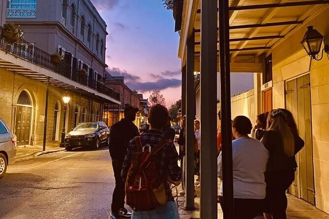 Ghost Tour and Haunted Pub Crawl Party with Free Shot - Who Will Enjoy This Tour Most