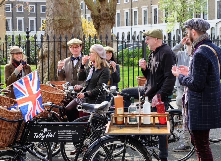 Gin Safari: Boozy London History on Two Wheels - How the guide shapes the experience