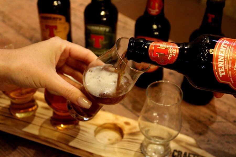 Glasgow: Beer Flight with a Haggis Taster in a Glasgow pub - What the $27 price really includes