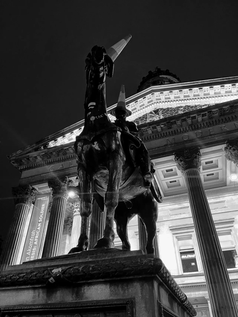 Glasgow: Scottish Rogue Whisky Pub Crawl - The Final Walk and the Scotch Malt Whisky Society