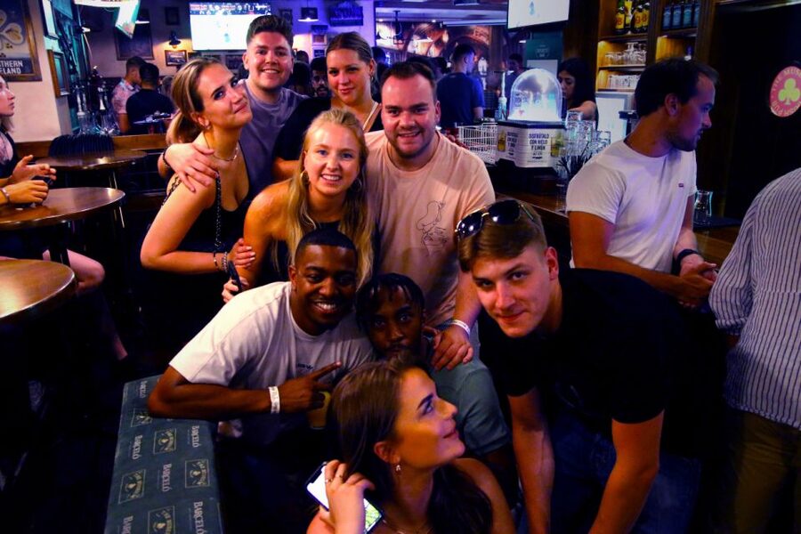 Granada: Pubs & Clubs Crawl with Drinks & Club Entry Ticket - Key points to know before booking