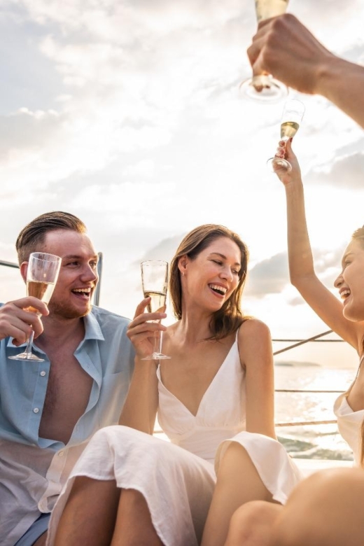 Half-Day Athens Cruise: Swim Stop,Lunch, and Drinks Included - Why this Athens Riviera cruise works