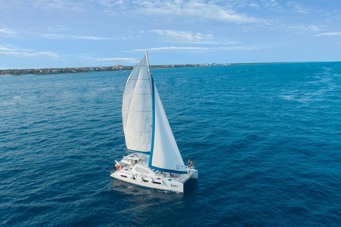 Half-Day Luxury Sailing Experience in Tulum with Open Bar - Puerto Aventuras and the start on the water