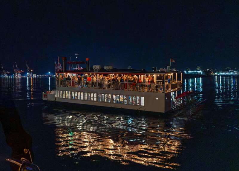 Halifax: Party Cruise on the Harbour Queen - Finding the boat at Cable Wharf