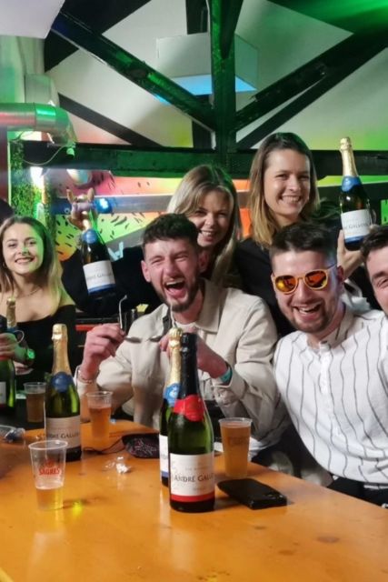 Halloween Haunts: Lisbon Pub Crawl Experience - Five details that shape the night