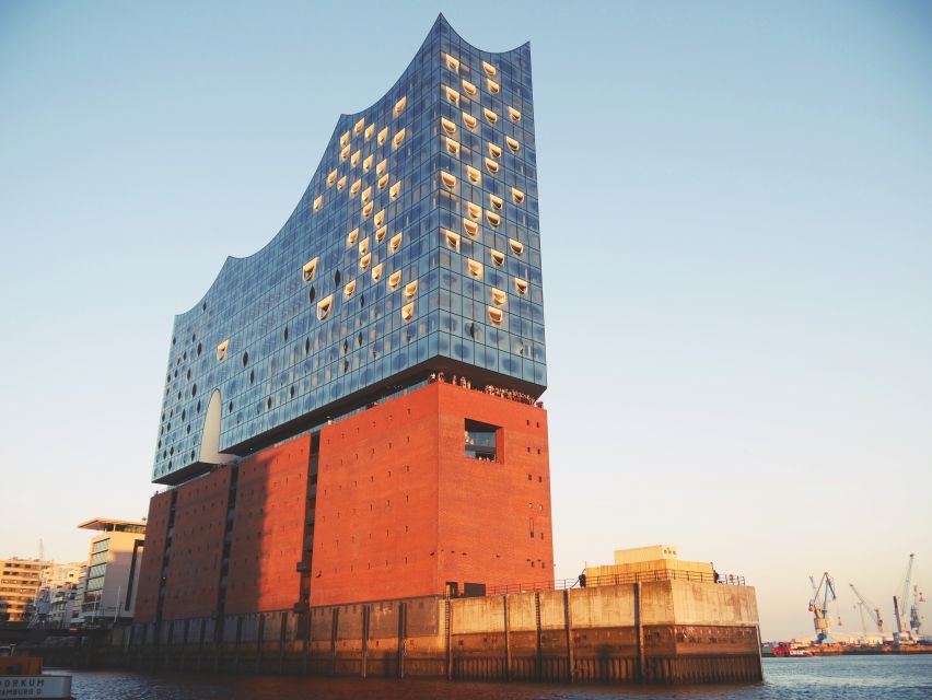 Hamburg: Elphi Plaza Guided Tour with Störtebeker Beer - Key things to know before you go