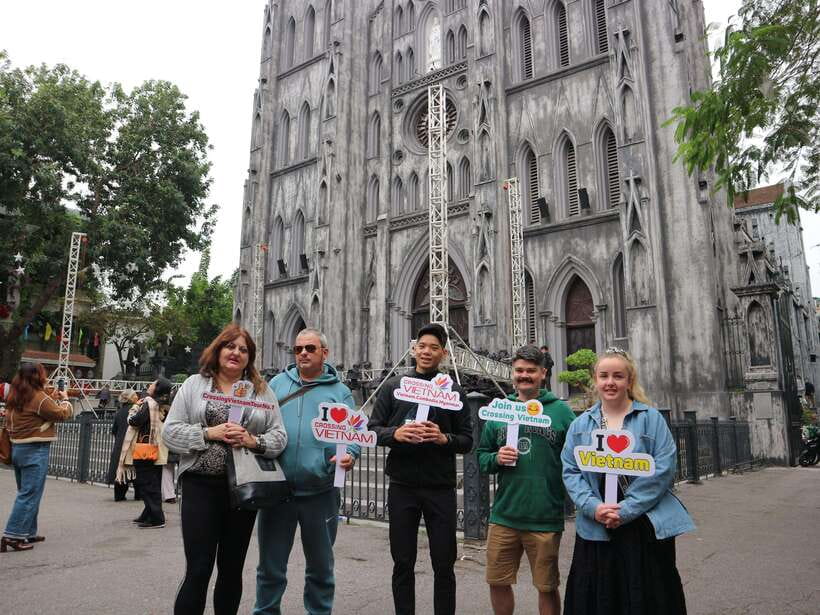 Hanoi Exclusive Craft Beer Bus: Cultural Sightseeing Tour - St. Joseph’s Cathedral and Hanoi’s French influence