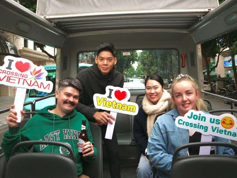 Hanoi Exclusive Craft Beer Bus: Cultural Sightseeing Tour - West Lake and Tran Quoc Pagoda