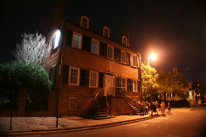 Haunted Savannah Pub Crawl - Why the Small Group Size Matters