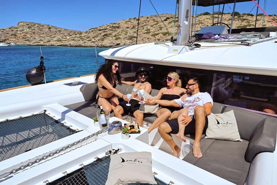 Heraklion: Dia Catamaran Tour - Lunch, Open Bar & Snorkeling - Setting out from Heraklion harbor