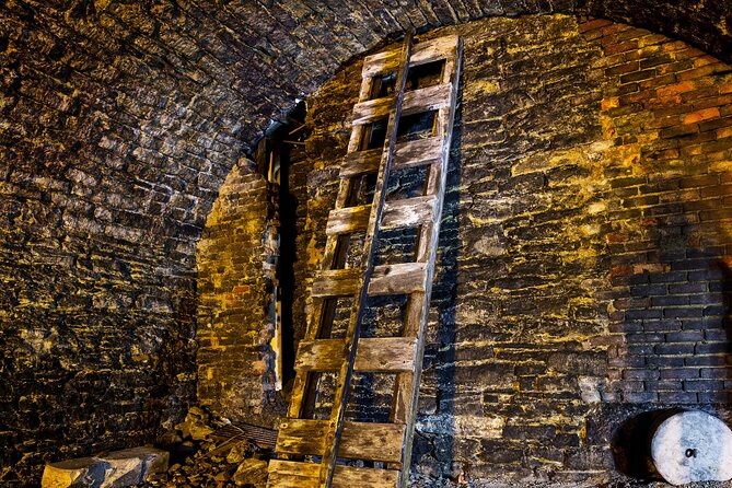 Hidden Brewery Caverns Tour in Cincinnati with Beer Tasting - Entering the 1850 Linck Brewery tunnels