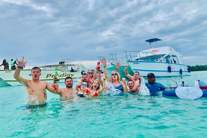 Hip Hop adult only Party Boat with Unlimited drinks& sand-bar - Sailing, music, and the dolphin lookout