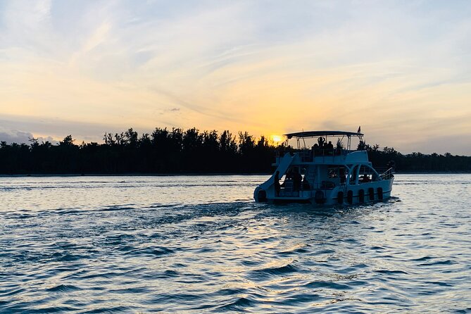 Hip Hop adult only Party Boat with Unlimited drinks& sand-bar - Transportation and timing deserve care