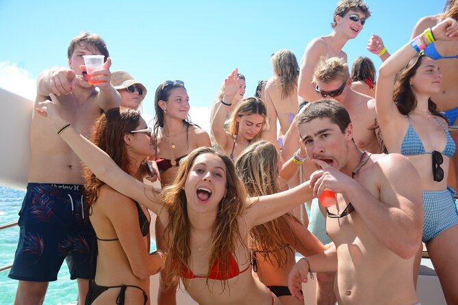 Hip Hop Party Boat Booze Cruise with Open Bar (Adults Only) - The natural pool is the high point