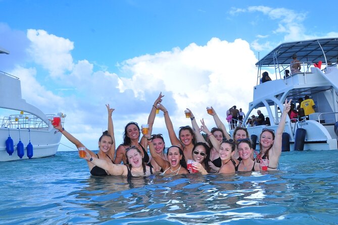 Hip Hop Party Boat Booze Cruise with Open Bar (Adults Only) - Safety and group size