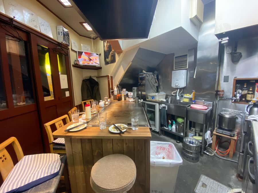 Hiroshima: Bar Hopping Food Tour - Third stop: sake and the final round