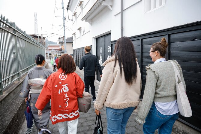 Hiroshima Saijo Sake Tasting Tour with visit to 7 Breweries - A practical pause on Sakaguradori Street