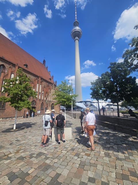 Historic Berlin Pubs & History Tour - Jannowitz Bridge, Old City Hall, and the next beer
