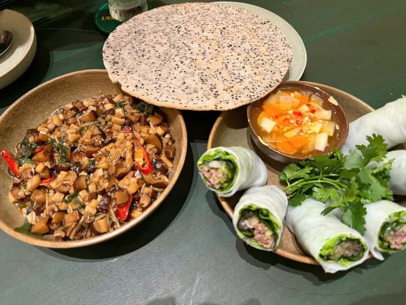 Ho Chi Minh City: Craft Beer and Local Food Tour by Scooter - Starting with Bia Hoi and Saigon’s beer culture