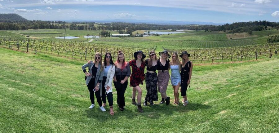 Hunter Valley: Beer & Wine Group Tour - Wine and cheese at the second tasting