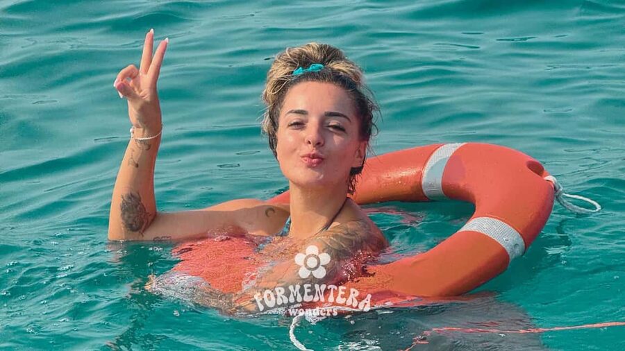 Ibiza: Boat Trip to Formentera with Open Bar and Paella - Food, Drinks, and the Gold Ticket