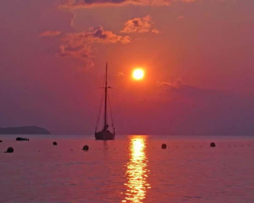 Ibiza: Sunset Private Sailboat with Tapas & Premim Open Bar - Meeting the boat at San Antonio port