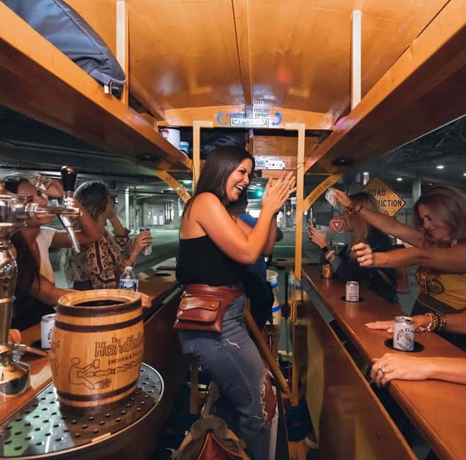 Indianapolis: Open-Air Pedal Pub Tour - The first stretch: settling into the group